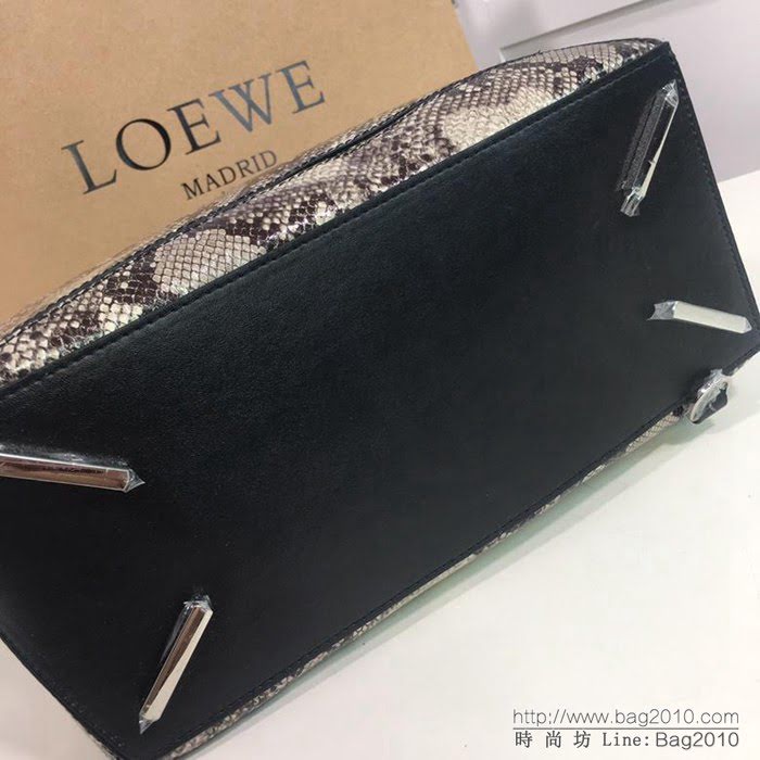 LOEWE羅意威 蛇紋 原單品質 火遍全世界熱銷款 puzzle bag 手提肩背包 6605  jdl1203